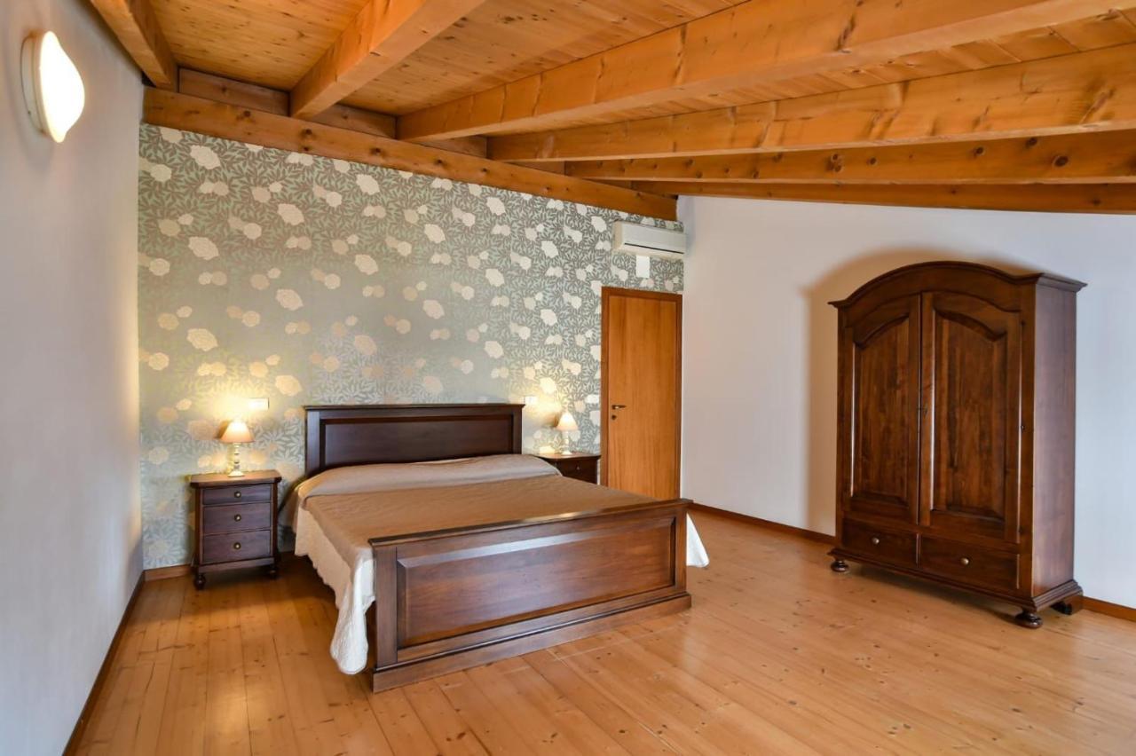 Agriturismo Colombare Teboi Лацизе Екстер'єр фото